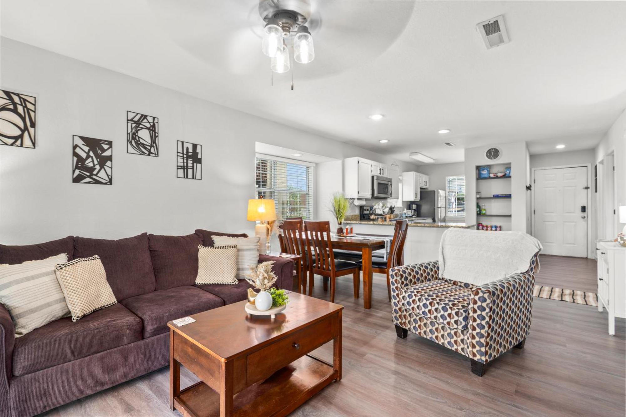 Walk-In, No Stairs Condo, Pets Welcome, 4 Mins To Silver Dollar City, 14 Mins To Ball Park Of America, Amazing Ozark Mountian Views Branson Exterior photo